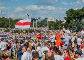 2020_Belarusian_protests_—_Minsk,_16_August_p0024