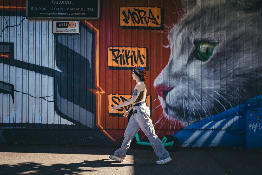 On average, women earn 13.2% less in Estonia than men. The photo is illustrative. Photo by Jevgeni Fil on Unsplash.